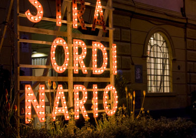 ORDINARIO/STRAORDINARIOtemporary installation in a parking lot